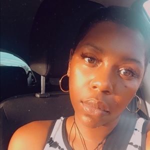 Meet your Posher, Britnee